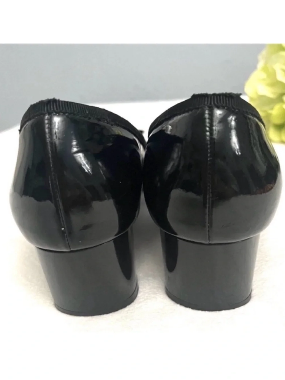 Salvatore Ferragamo My Charme Black Patent Vara Logo Ballet Flats Size 7B